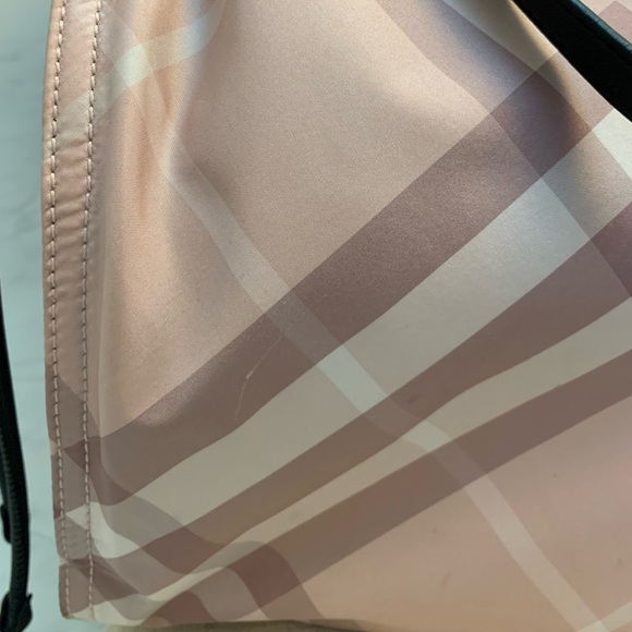 Burberry bag, good condition - Picture 10 of 12